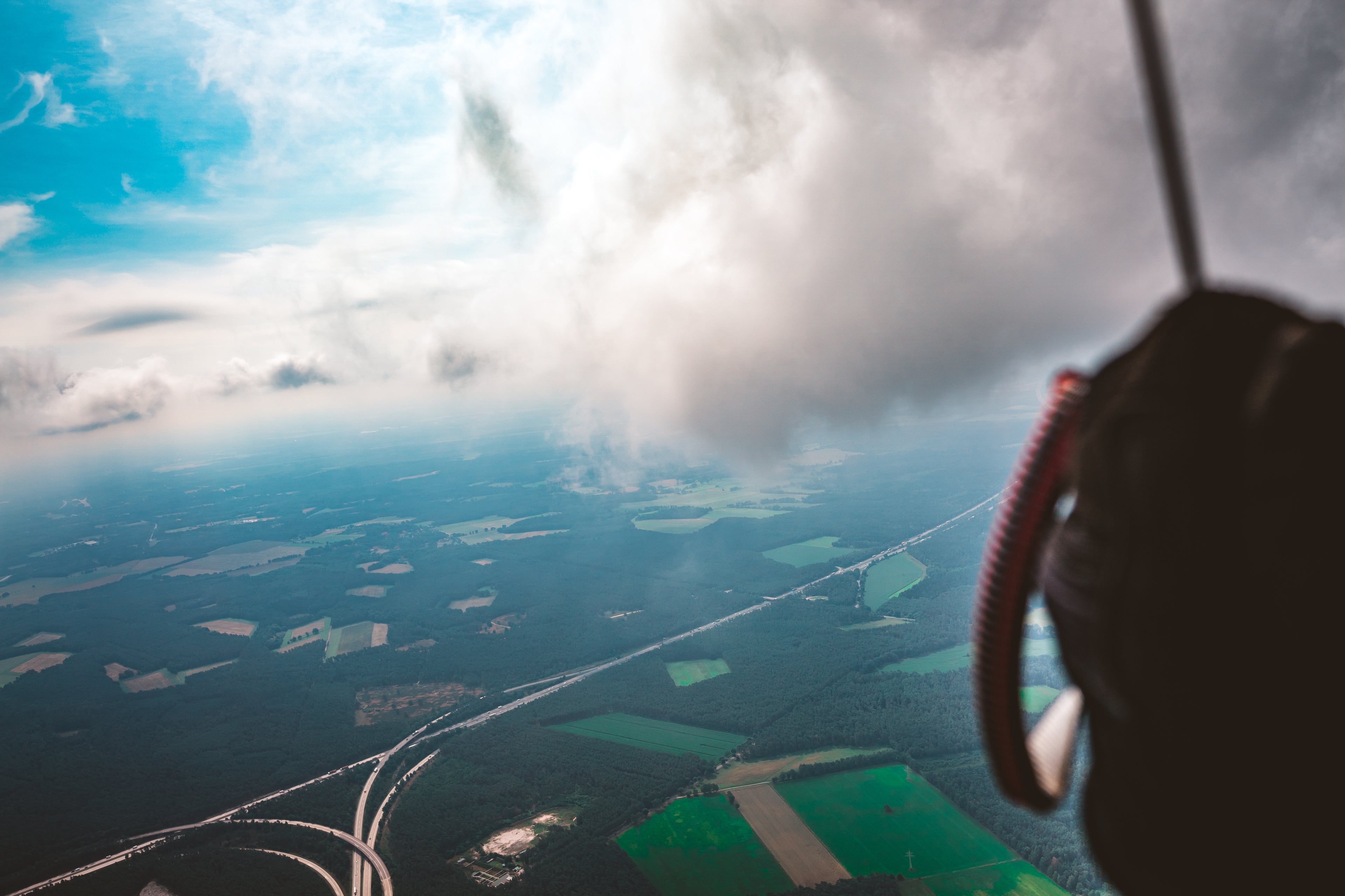 Rundflug mit einem Motorschirm im Norden von  Hannnover